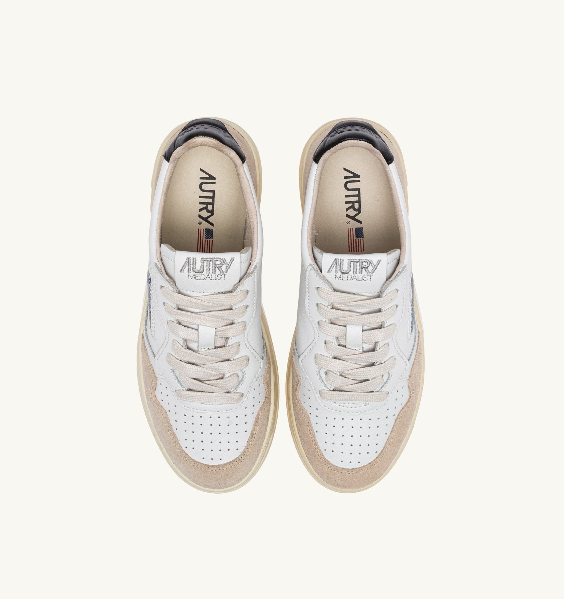 AUTRY - BASKETS MEDALIST LOW EN CUIR BLANC ET NOIR ET DAIM BEIGE